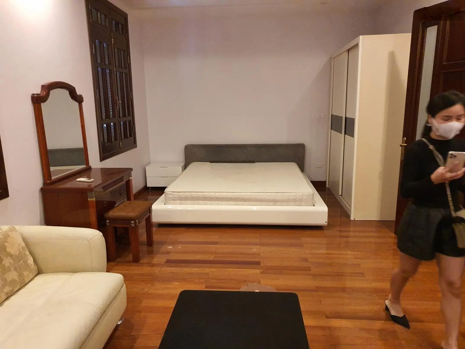 Tôi bán căn nhà liền kề đường Trung Yên 11, DT 75m2, mặt tiền 5m nhà đẹp đường rộng vỉa hè 27 tỷ