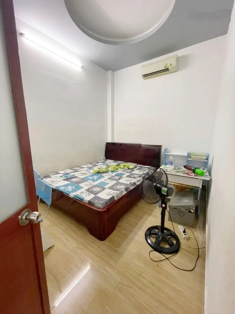 Bán nhà Quận 8-65m2-3 tầng-ngang 5-HXH-đường Đông Hồ gần chợ Phạm Thế Hiển-6,9 tỷ(TL)-pháp lý chuẩn