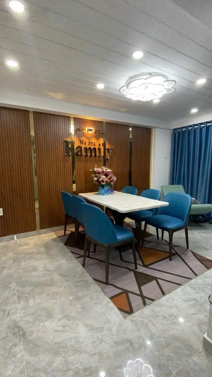 Villa giữa lòng gò vấp. nhà có dt ngang hơn 8m hàng hiếm. nhà mới 99%.
