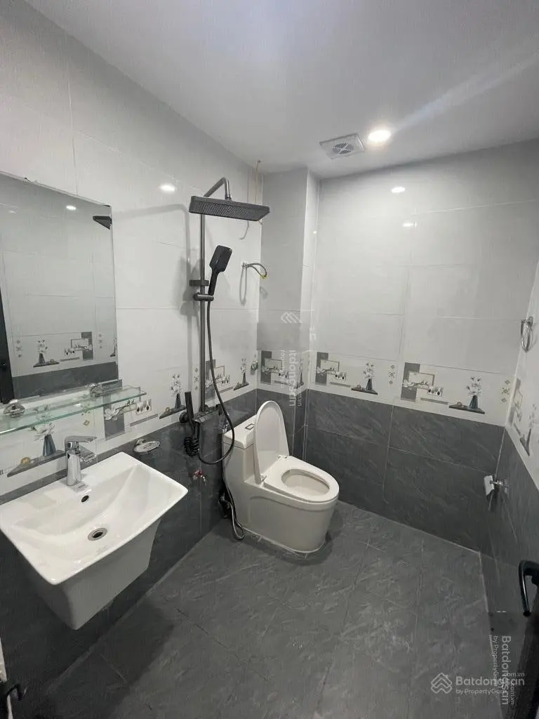 Siêu đẹp ! Bán nhà Vĩnh Quỳnh 46 m2 mt 3,51 5 tầng giá 5,95 tỷ , lô góc, ô tô chạy vòng ,kinh doanh