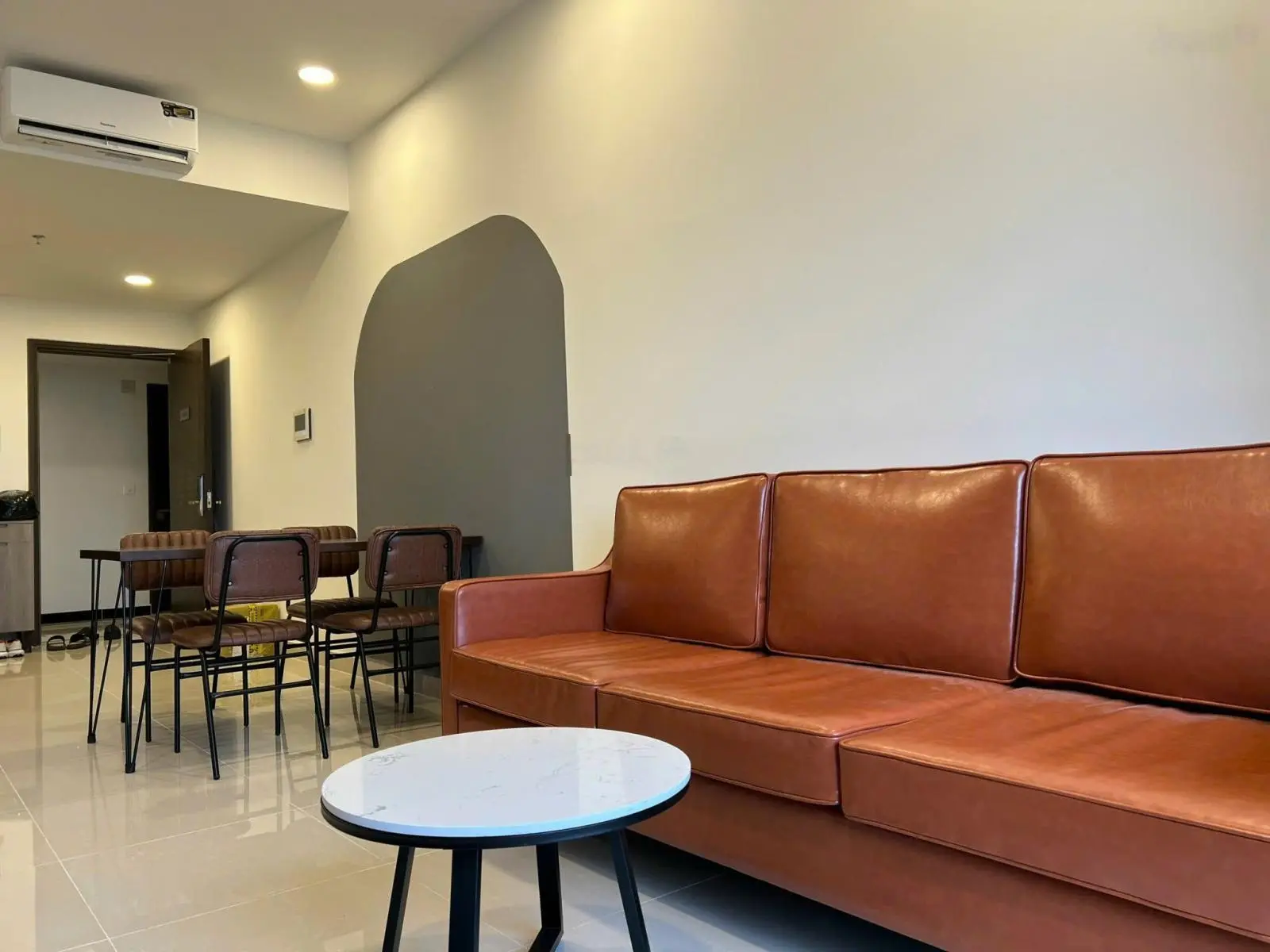Bán căn hộ Soho Residence 2PN DT 50m2 Giá 5.7 tỷ tầng cao view thoáng PKD Novaland