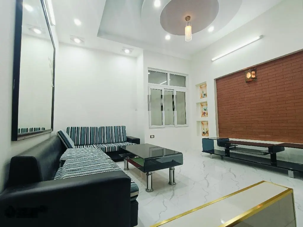Bán nhà phố vip Yên Lạc, ngõ ô tô, thông 2 đầu, vị trí siêu đắc địa, kinh doanh đỉnh, giá hợp lý