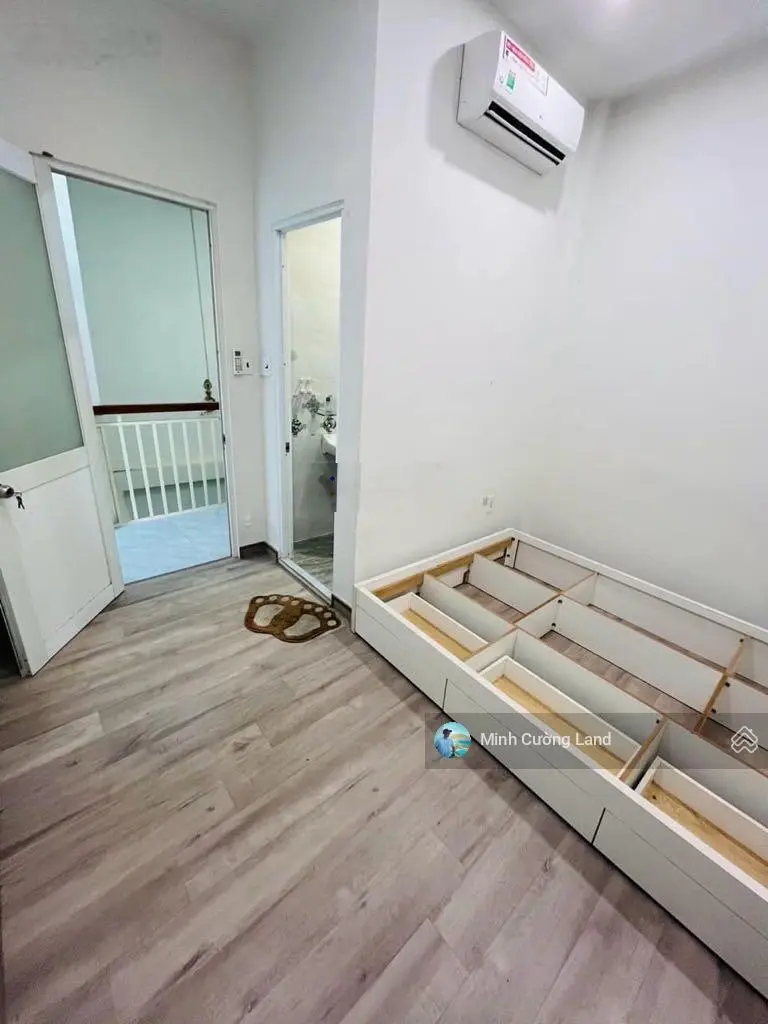 Chỉ 3.5tỷ TL, Bán nhà đẹp Nguyễn Kiệm P3 Gò Vấp giáp Phú Nhuận, 50m2 nở hậu, 2 tầng đúc 3pn, gần MT