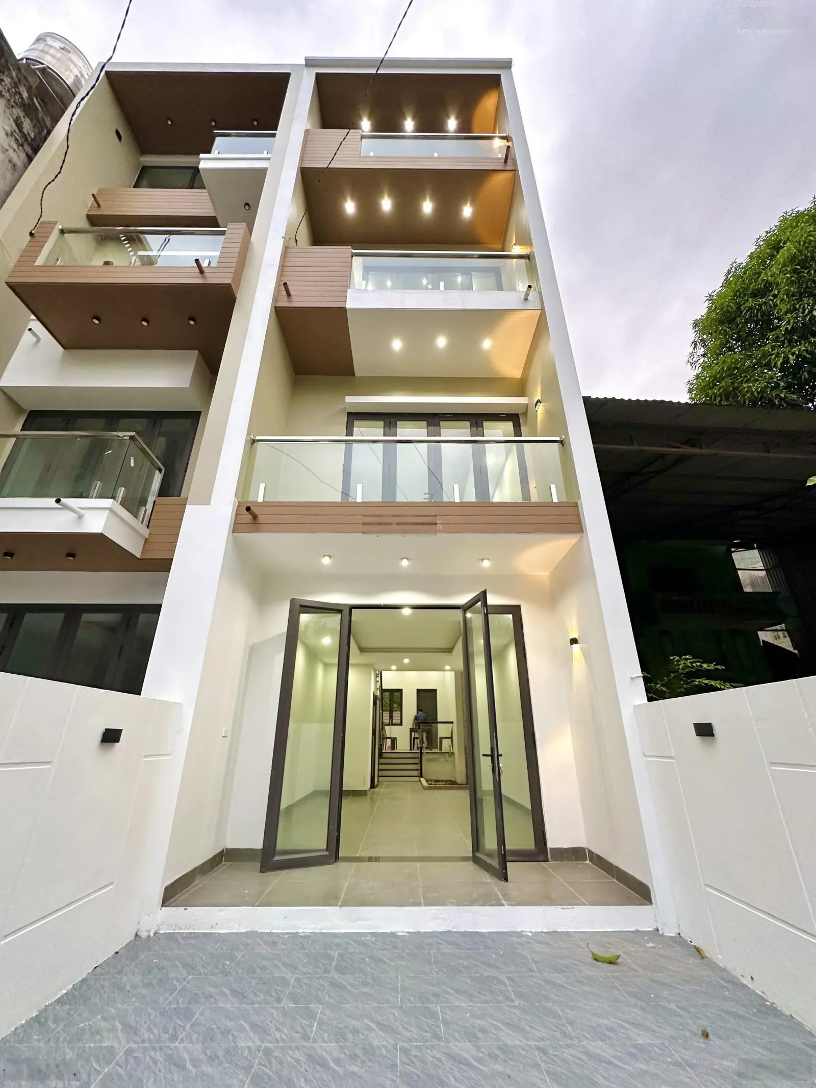 Nhà 3 tầng gần cấp 2 Quang Vinh 100m