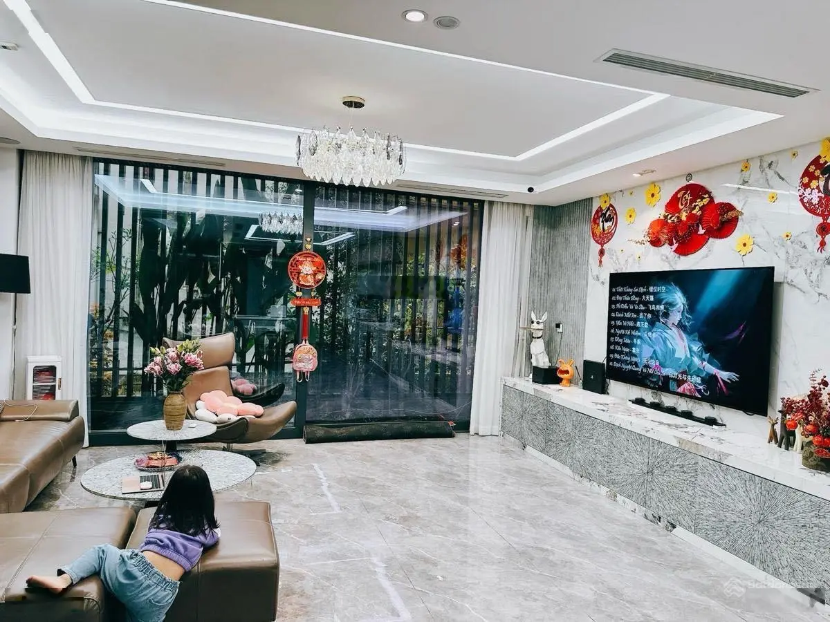 Mua là được! Nghĩa Tân, 2 thoáng 2 ô tô tránh, KD ngày đêm, vỉa hè rộng, thông tứ ngả 55m2*5T