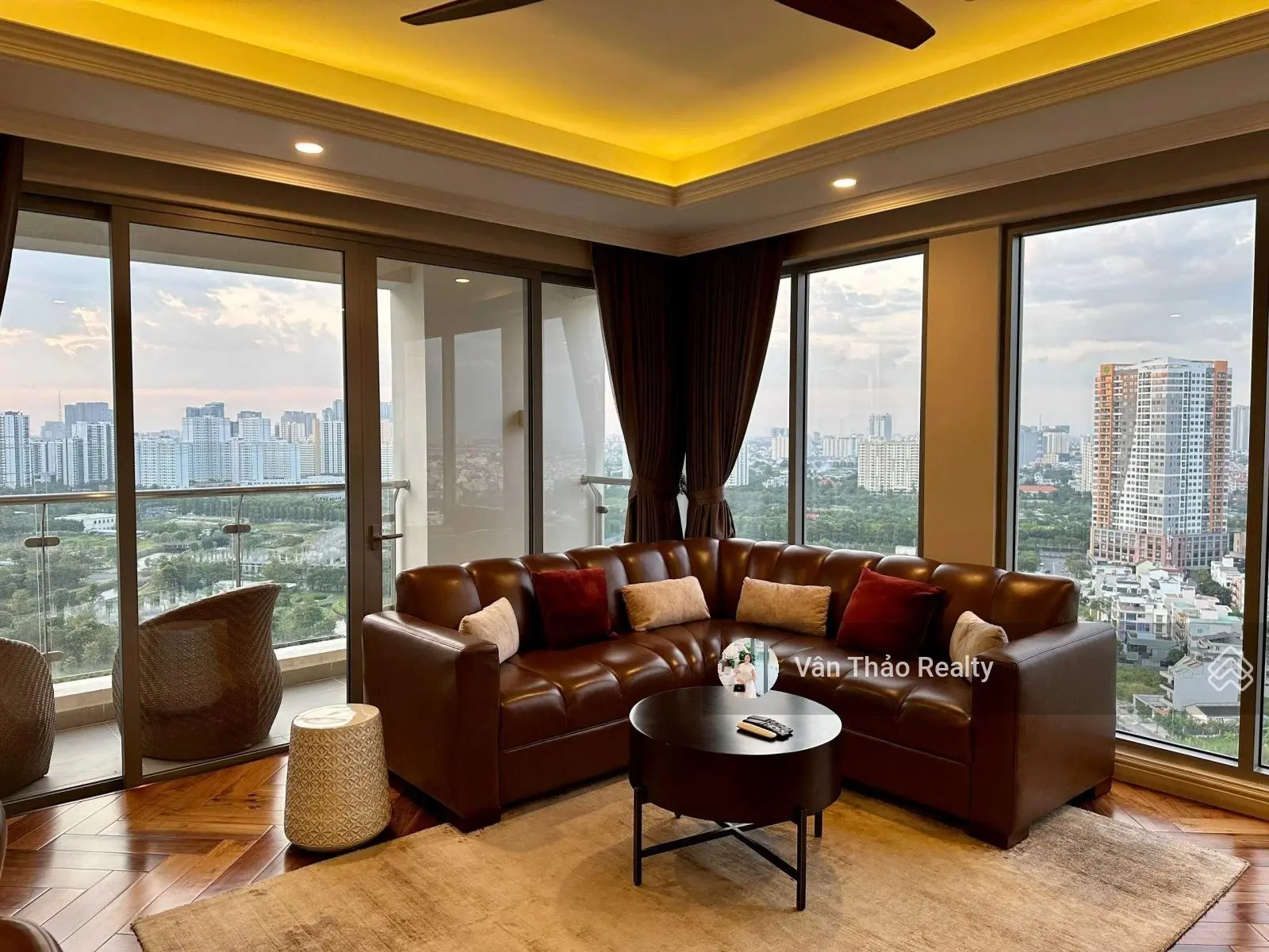 (Chuyên siêu phẩm) chỉ 9,5 tỷ - bán căn hộ 3PN View sông - Full nội thất đẹp - Đảo Kim Cương Quận 2