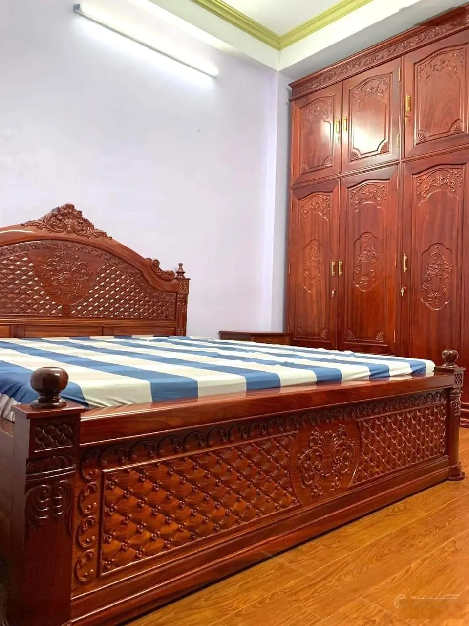 Nhà phố VIP KV Hoàng Cầu,ô tô tránh, lô góc 2 thoáng vĩnh viễn, mặt tiền rộng, kinh doanh đỉnh