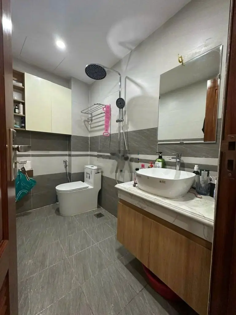 Siêu hiếm, bán nhà hồ tùng mậu, ngõ nông,gần ô tô,5 tầng,32m, 6.5 tỷ