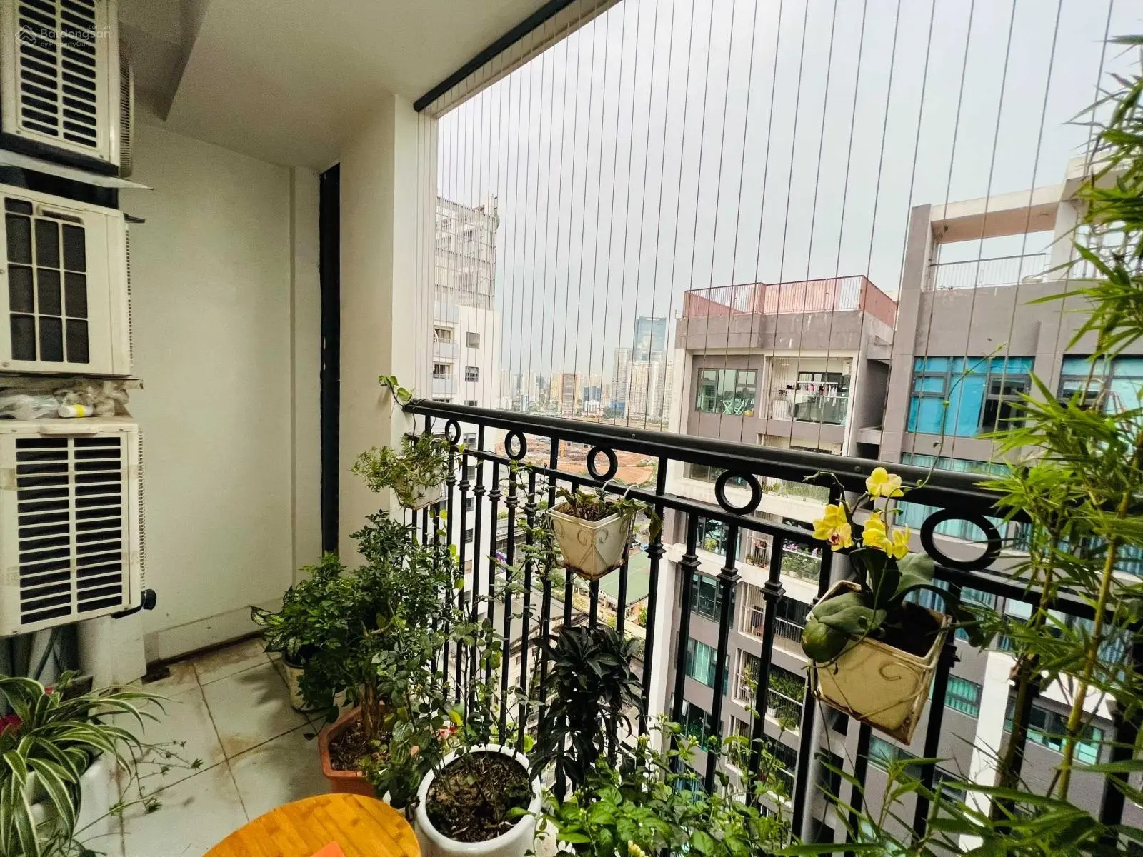 Chính chủ - bán căn hộ tại Garden Hills diện tích 65m2, 2PN 2WC, ban công ĐB cửa TN, full nội thất