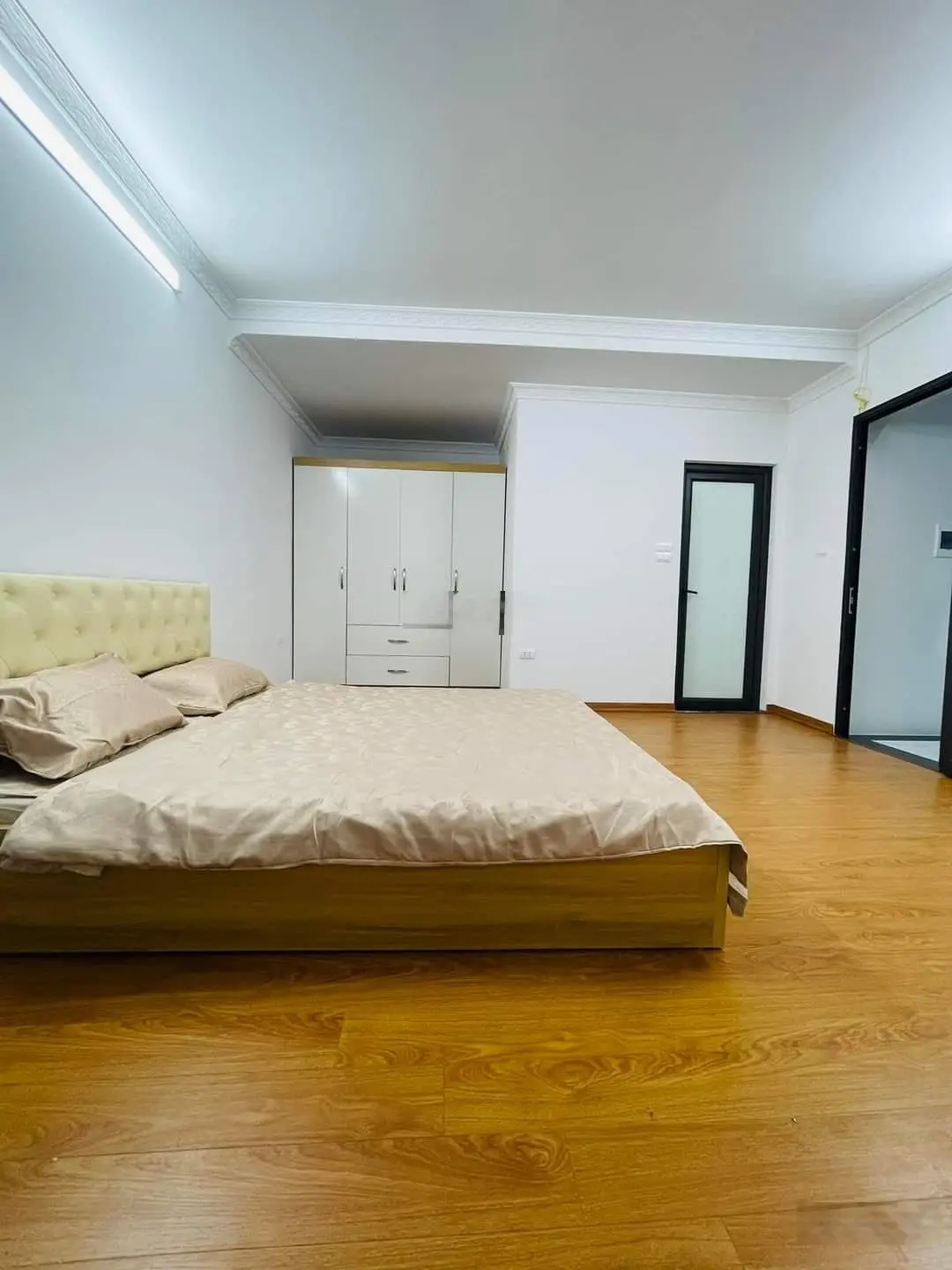 Cần bán gấp nhà đẹp cạnh Royal City, phố Cự Lộc, 5 tầng, 6.15 tỷ
