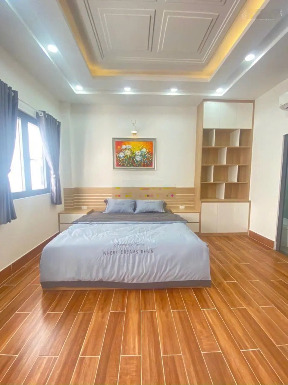 Bán gấp nhà mặt tiền đường số 10a, phường 6, Quận 4.