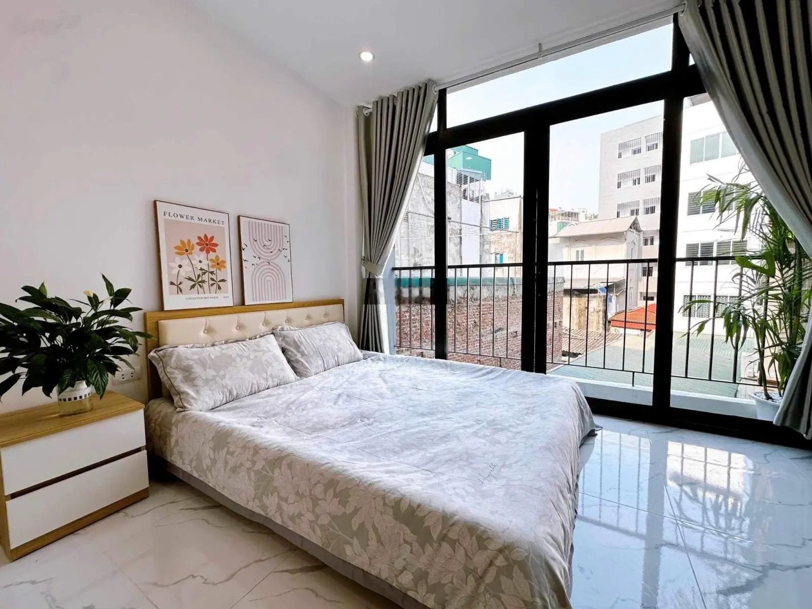 Tòa căn hộ dịch vụ dòng tiền phố Lê Đức Thọ, trung tâm Mỹ Đình, ngõ nông, gần oto, 42m2x7T, 10P KK