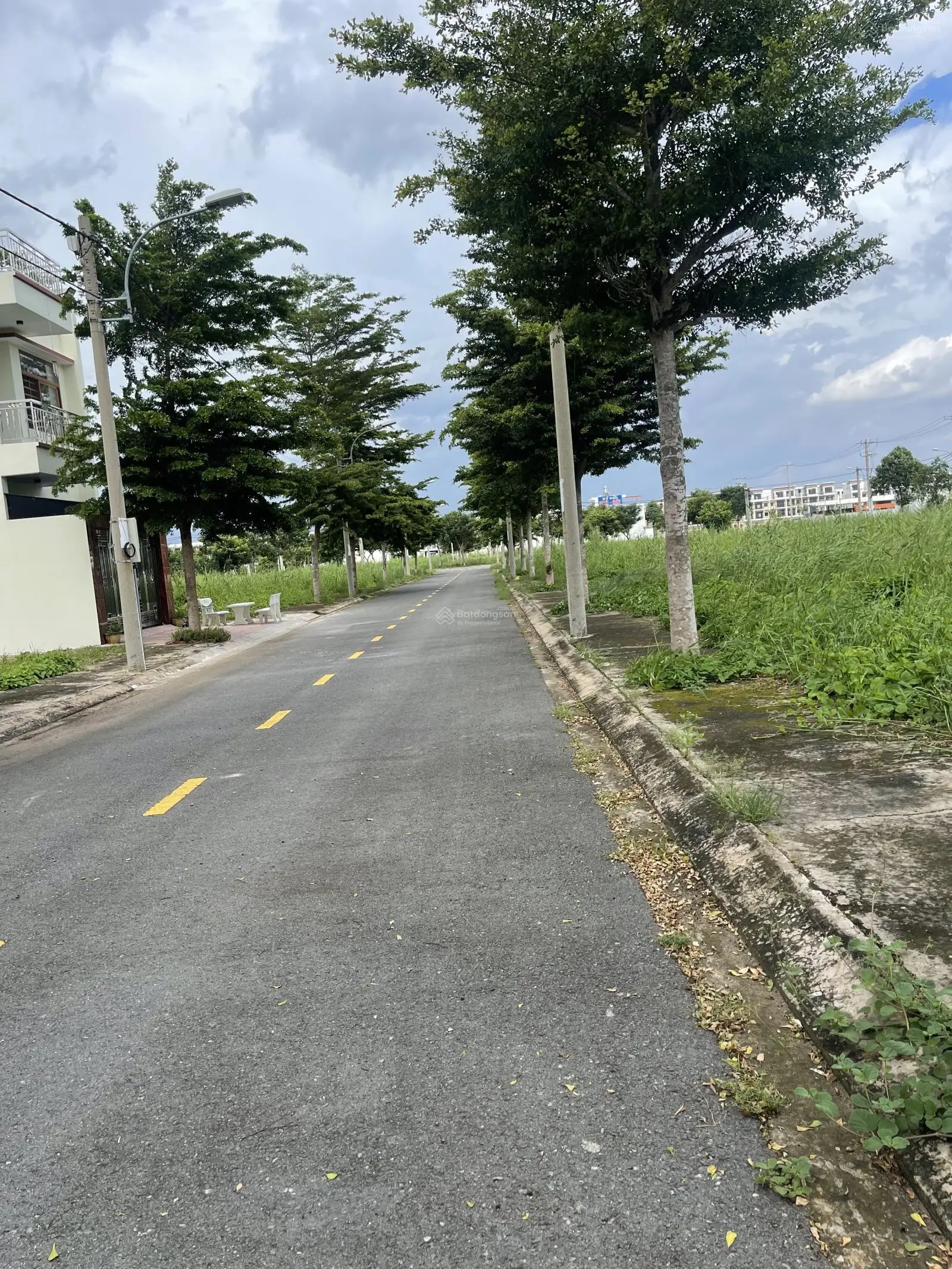 Giá cực tốt, 1 lô duy nhất, đường số 9 dự án Saigon Village, diện tích 80m2, giá chỉ 1tỉ8