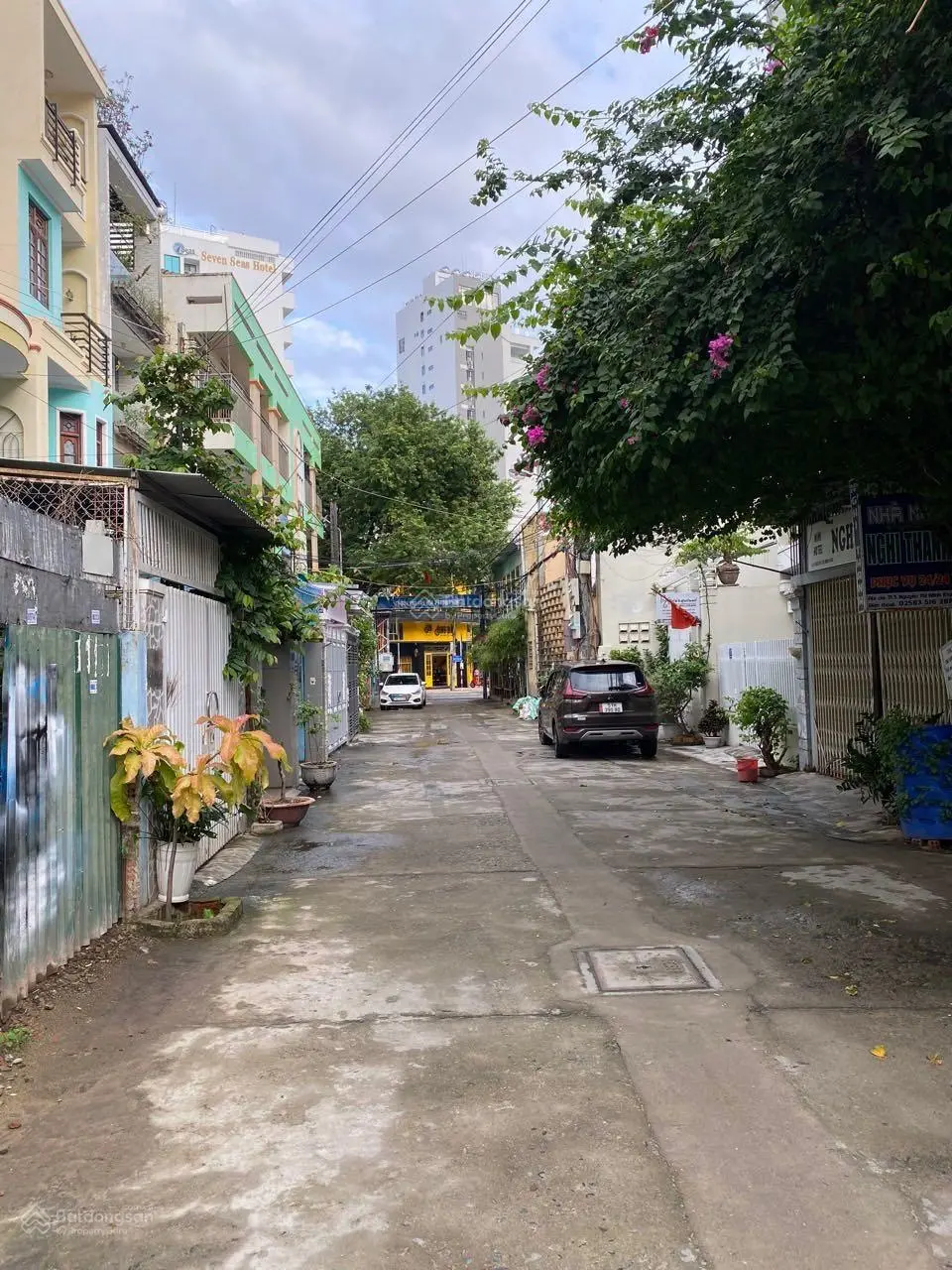 Cần bán gấp lô đất 200m2 hẻm ô tô Nguyễn Thị Minh Khai gần biển giá: 20 tỷ - Lh 0898 368 ***