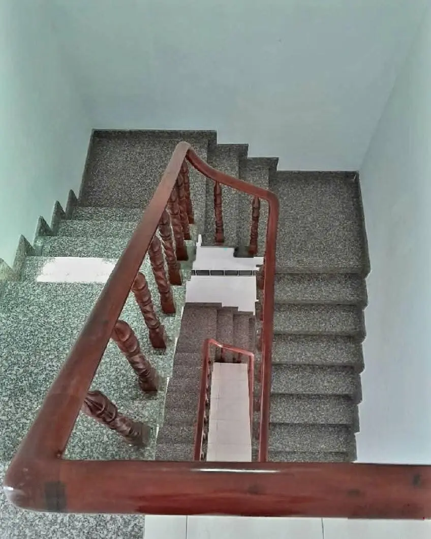 Lê Văn Quới gần Hòa Bình (417) hai mặt hẻm 4m, 3 tầng đúc vào ở ngay 4pn, sổ vuông chỉ 5,9 tỷ.