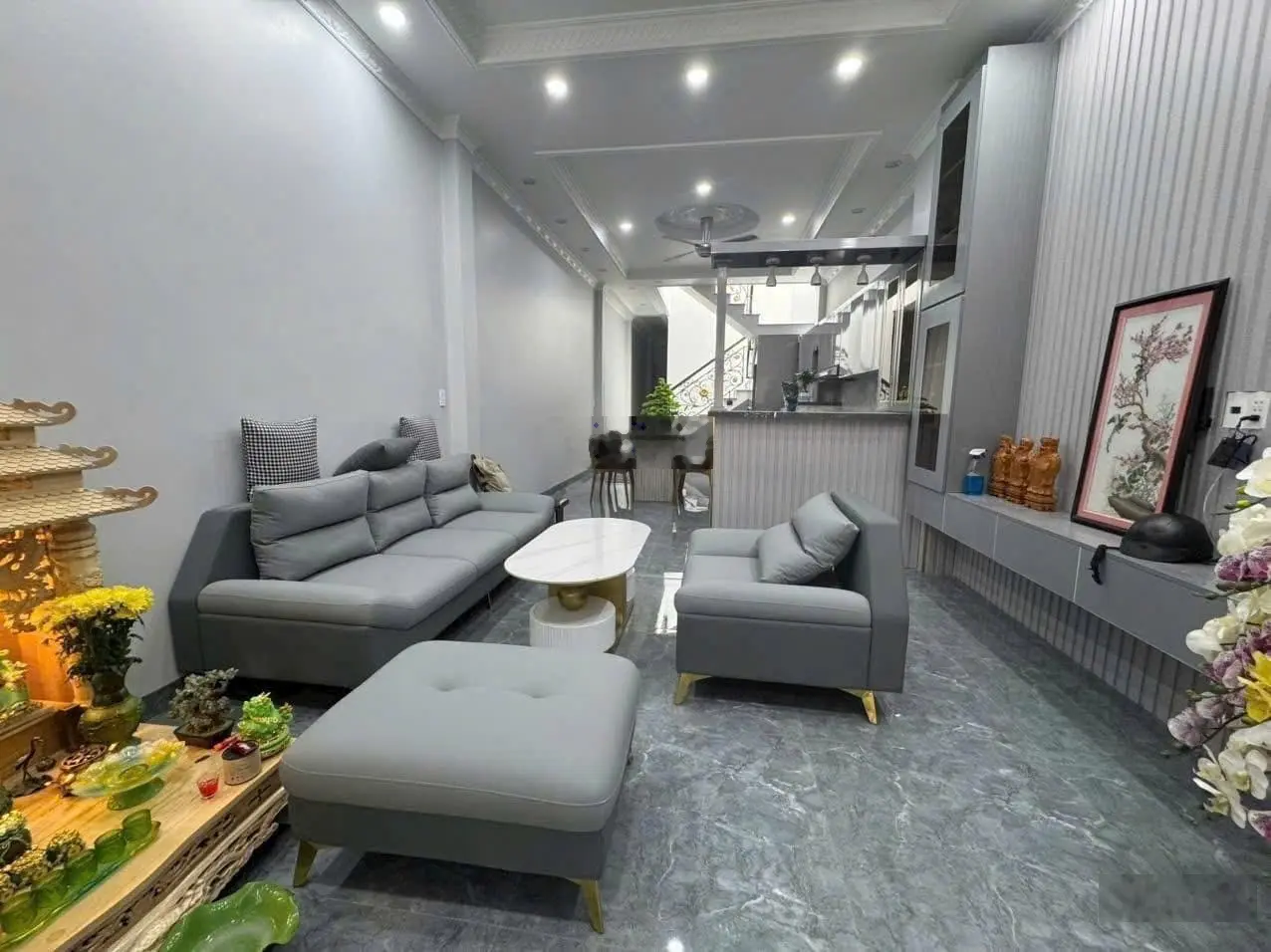 Cần ra siêu gấp căn nhà đẹp đường Hoàng Phan Thái, 80m2, gần THCS Bình Chánh, sổ hồng riêng