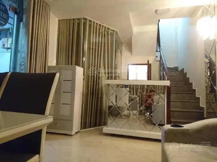 Hiếm- Bán Nhà riêng siêu dòng tiền, 30m2, 7,9 tỷ, 6PN, 6WC tại Phạm Ngũ Lão, Q1, HCM