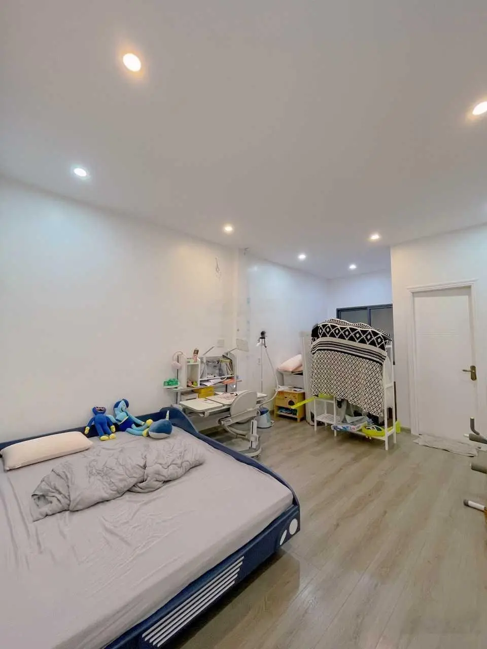 Nhà Mặt tiền 88m. Sát Bigc Go. Tp thủ Đức. Lh: 0909 290 ***