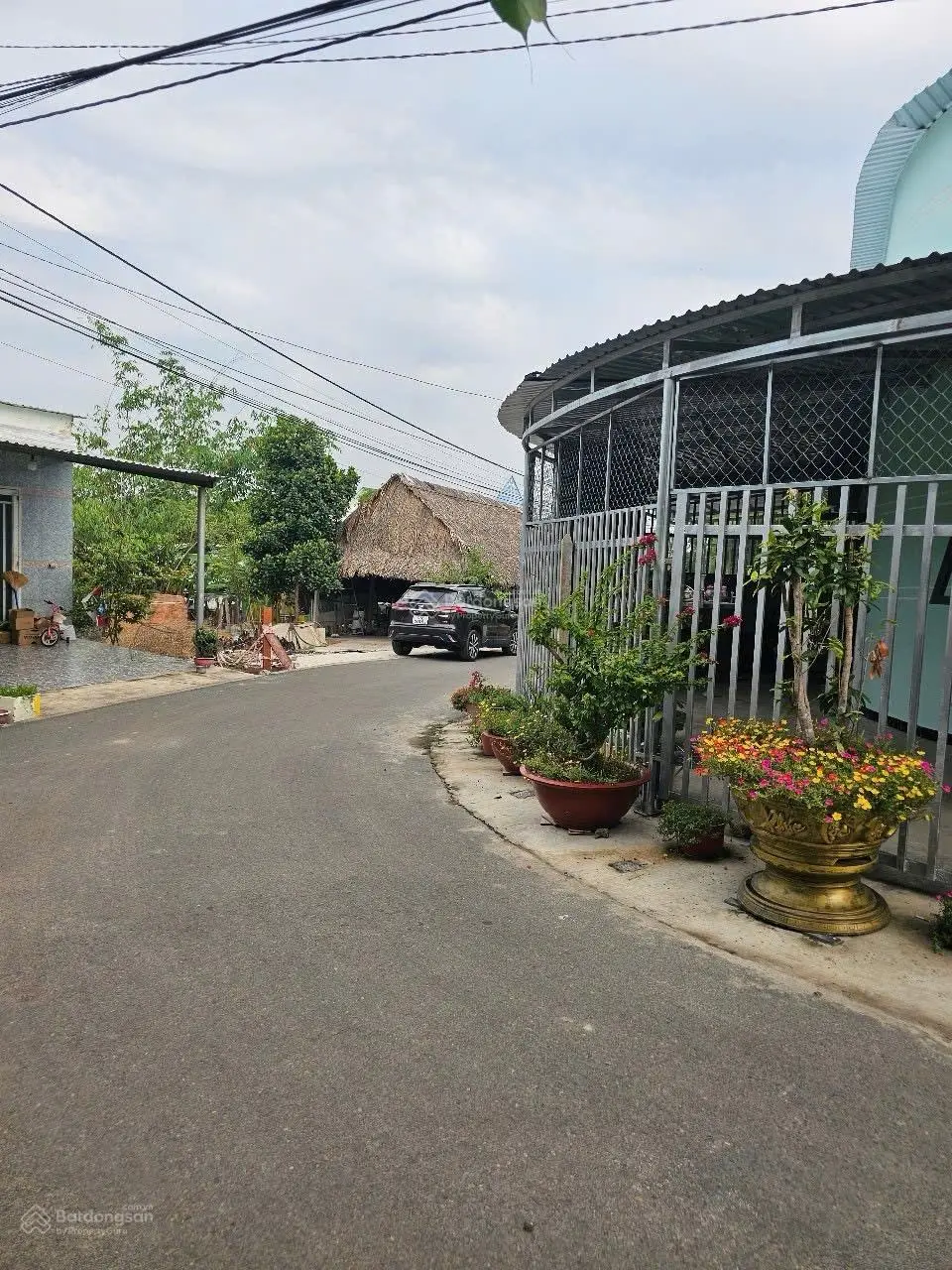 Bán nhà 1 trệt 1 lửng lô góc An Tây, nhánh HL609. Diện tích 123m2, thổ cư 62m2. Giá 1ty500
