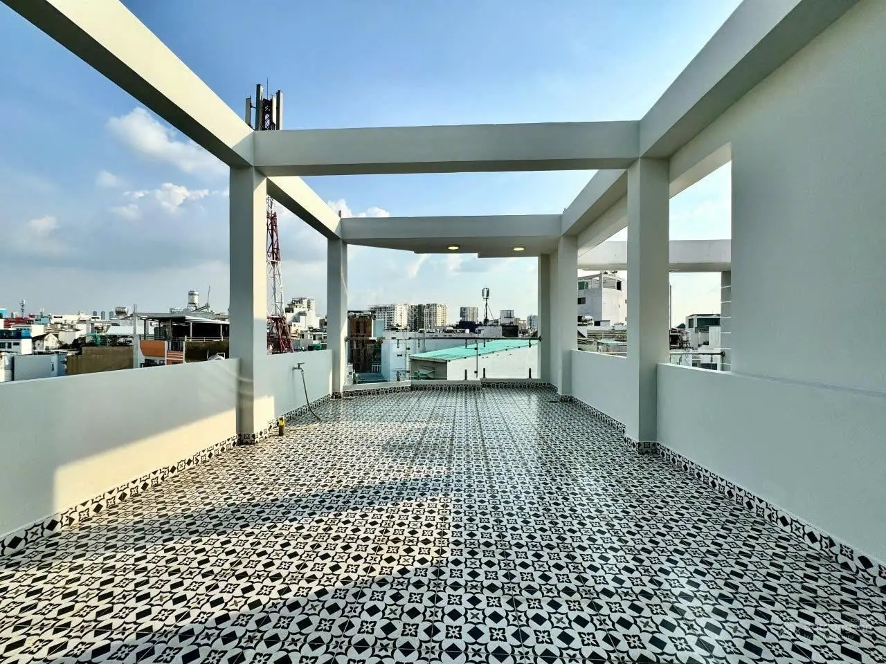 Hẻm xe hơi trung tâm bình thạnh ; 40m2 , 5 tầng , ô tô ngủ trong nhà _ giá 7,15 tỷ tl
