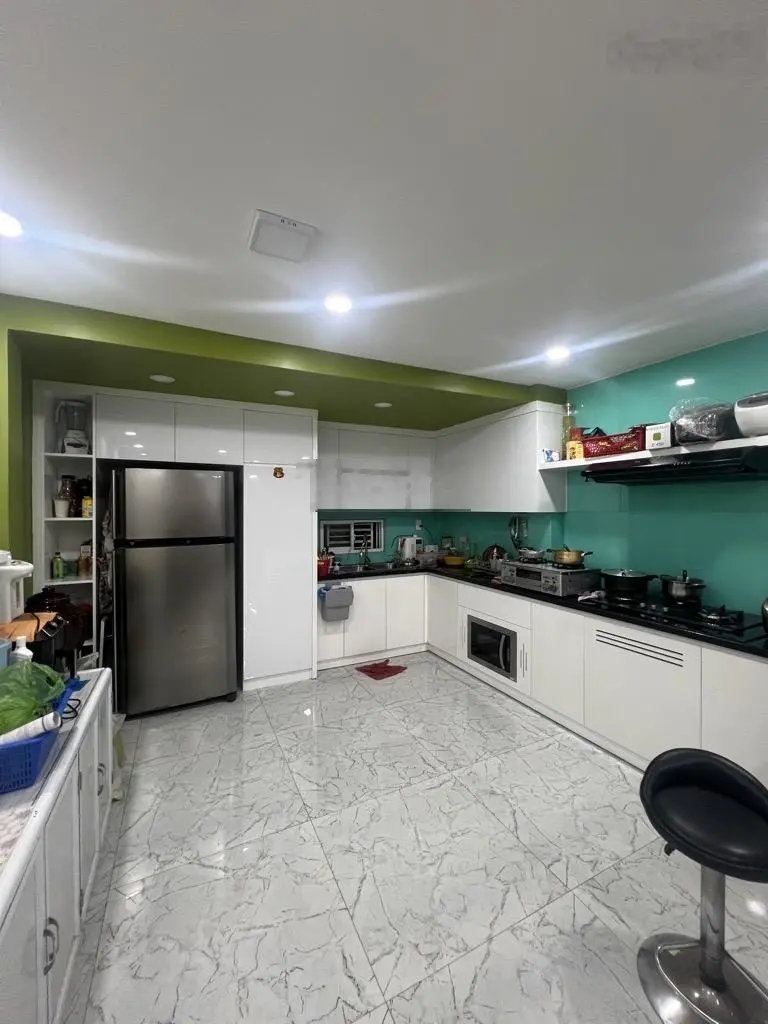 Bán nhà Khánh Hội Quận 4 - hẻm ôtô - 60m2 - 5 Tầng - 8 tỷ - Tiện kinh doanh