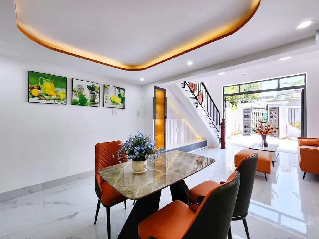 Kẹt tiền cần bán gấp căn nhà Dương Thị Mười, Q12 90m2 sổ riêng giá 1tỷ950 triệu