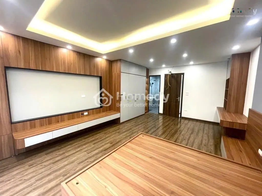 Bán nhà Nam Từ Liêm, 42m2, 5 tầng mới full xịn sò, giá tốt hơn 6 tỷ