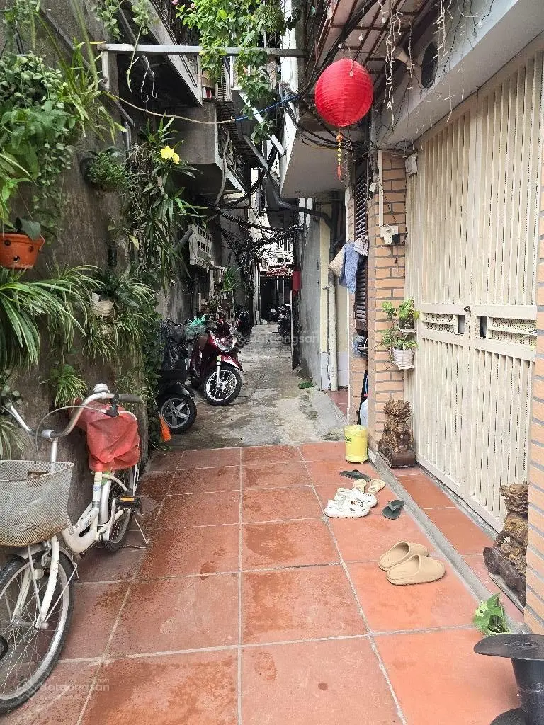 Bán nhà phố Bạch Mai, xây mới, hàng xóm chợ Mơ, trung tâm, 33m2x5T, nhỉnh 4 tỷ