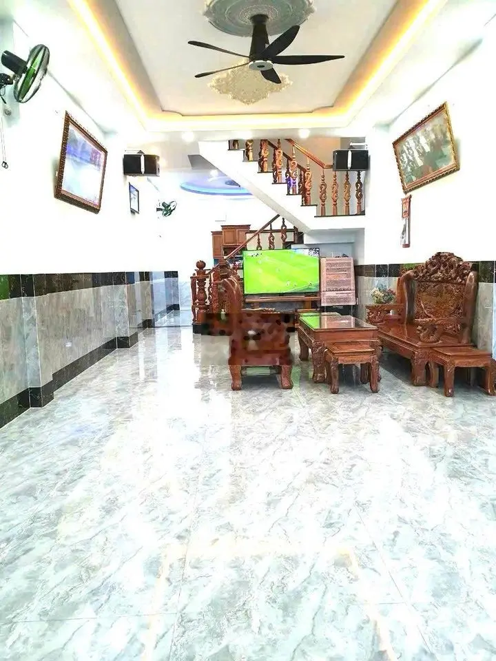 Siêu phẩm nhà đẹp giá rẻ 107m2 Đ. Nguyễn Hữu Cảnh, Đông Hoà, Dĩ An