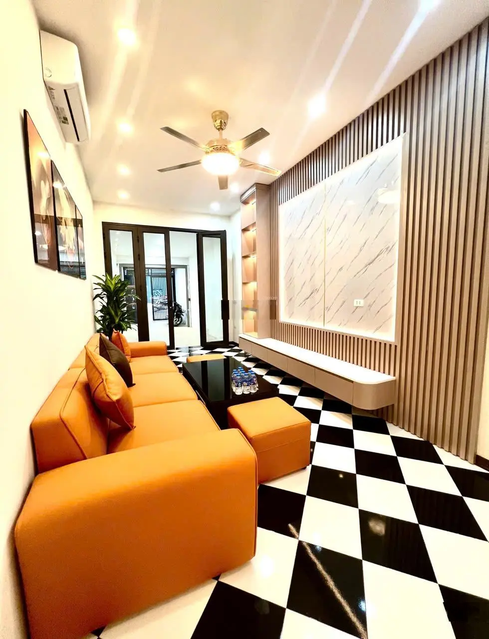 Bán nhà mặt phố Trần Thủ Độ - 60m 3 tầng 3 ngủ - có thể kinh doanh