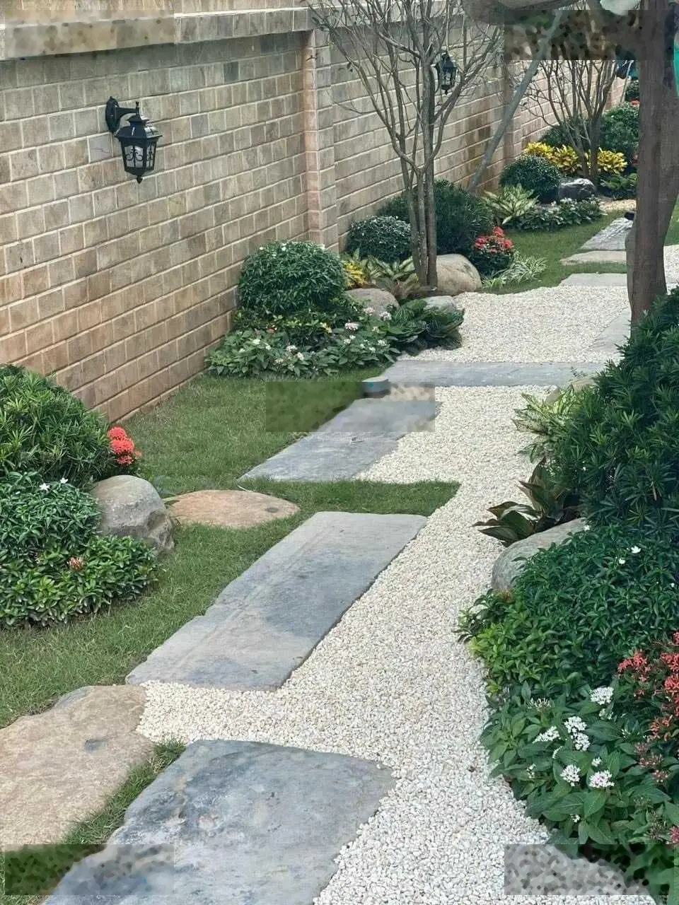 Chuyển nhượng. Đơn lập Hoa Lan 1-02, ĐN. View Almaz, công viên. 260m2. Nội thất đẹp, vị trí đắc địa