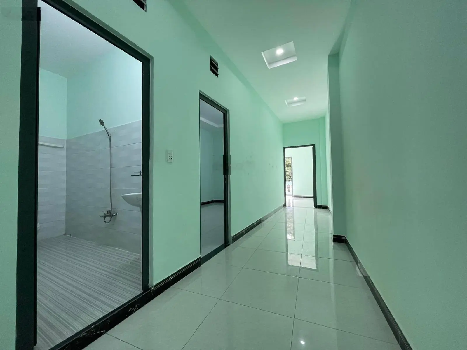 Nhà trệt lầu MTKD đường Đỗ Tấn Phong, P. Tân Đông Hiệp, Tp. Dĩ An. DT: 132.6m2. Giá: 4.5 tỷ TL