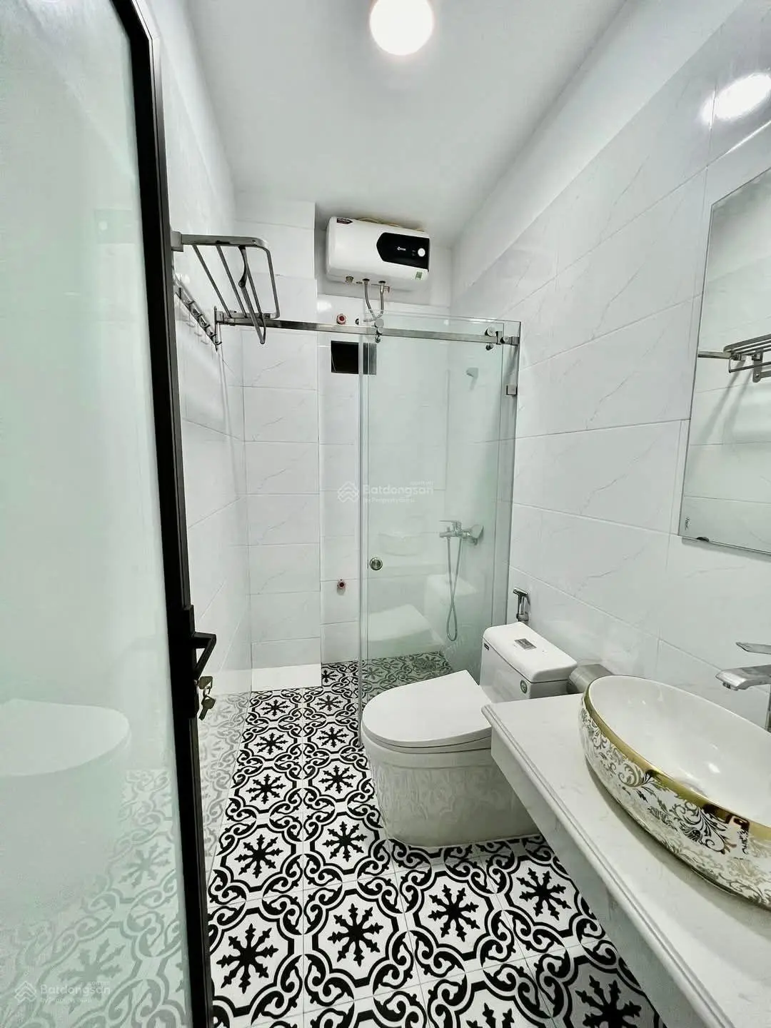 Bán nhà phố Nguyễn An Ninh, phân lô 49m2 * 5 tầng * 6PN * 8,6 tỷ. Ba gác đỗ cửa, 2 thoáng, gần phố.