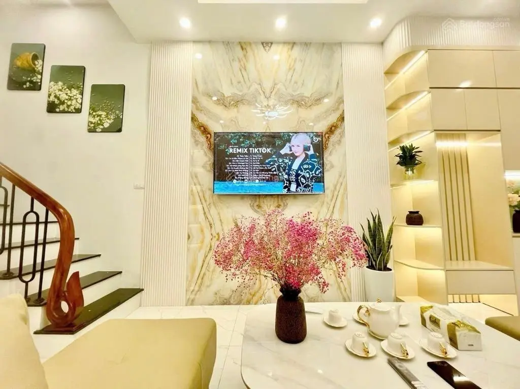 Siêu phẩm Hoàng Mai nhà đẹp tặng full nội thất thiết kế hiện đại - công năng đầy đủ full tiện ích