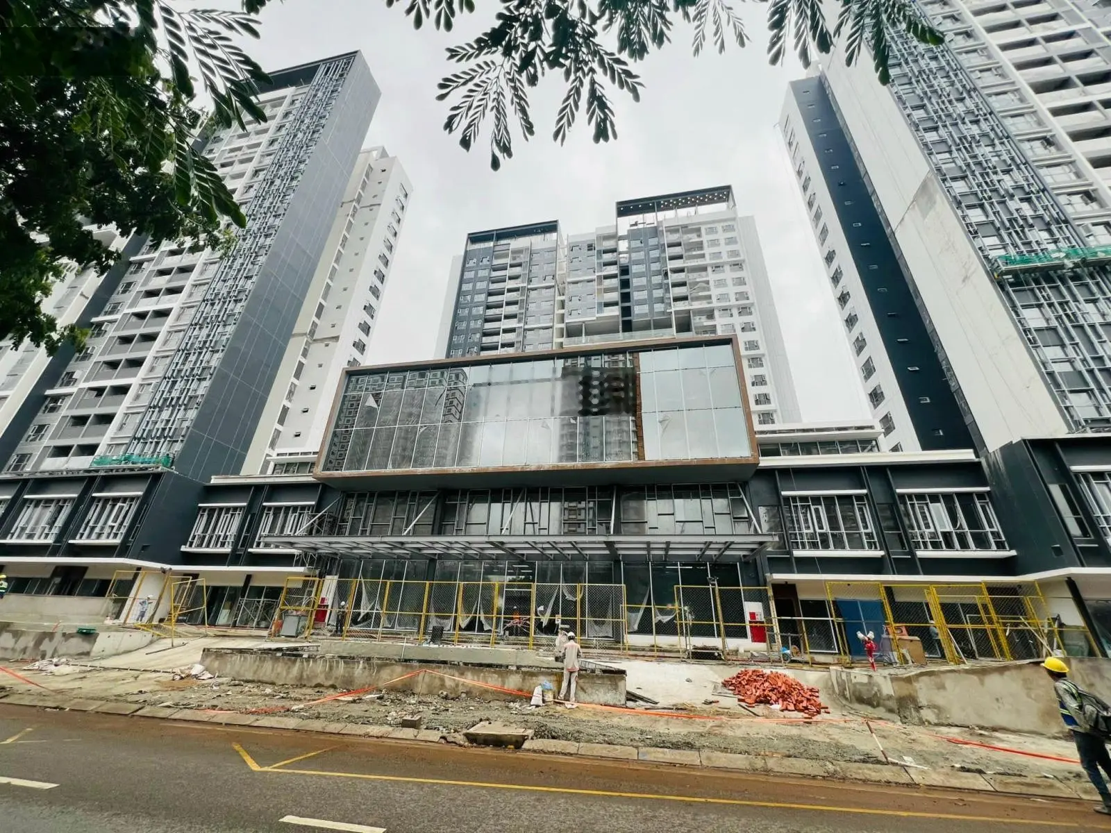 Khả Ngân - chuyên bán căn hộ Celesta Rise 0933 973 ***
