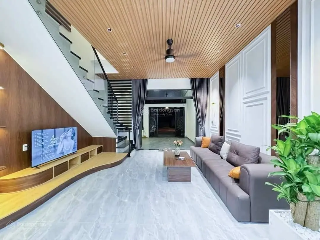 QUÁ RẺ! 3Tỷ580 sở hữu nhà diện tích lớn 87m2 ngay Hoa Lan, P.7, Phú Nhuận. Thuê 28tr. Sổ hông riêng