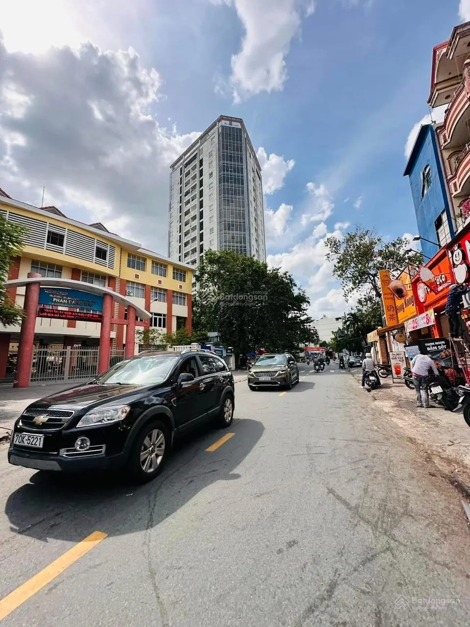 bán MT Ngay Phan đăng lưu phường 5 Quận Phú Nhuận , 8.5 x 38m NH 20.8m , 560m2, 95 tỷ