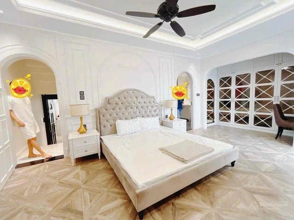chính chủ cần bán gấp biệt thự mới xây 100% thang máy và gara ôtô giá rẻ