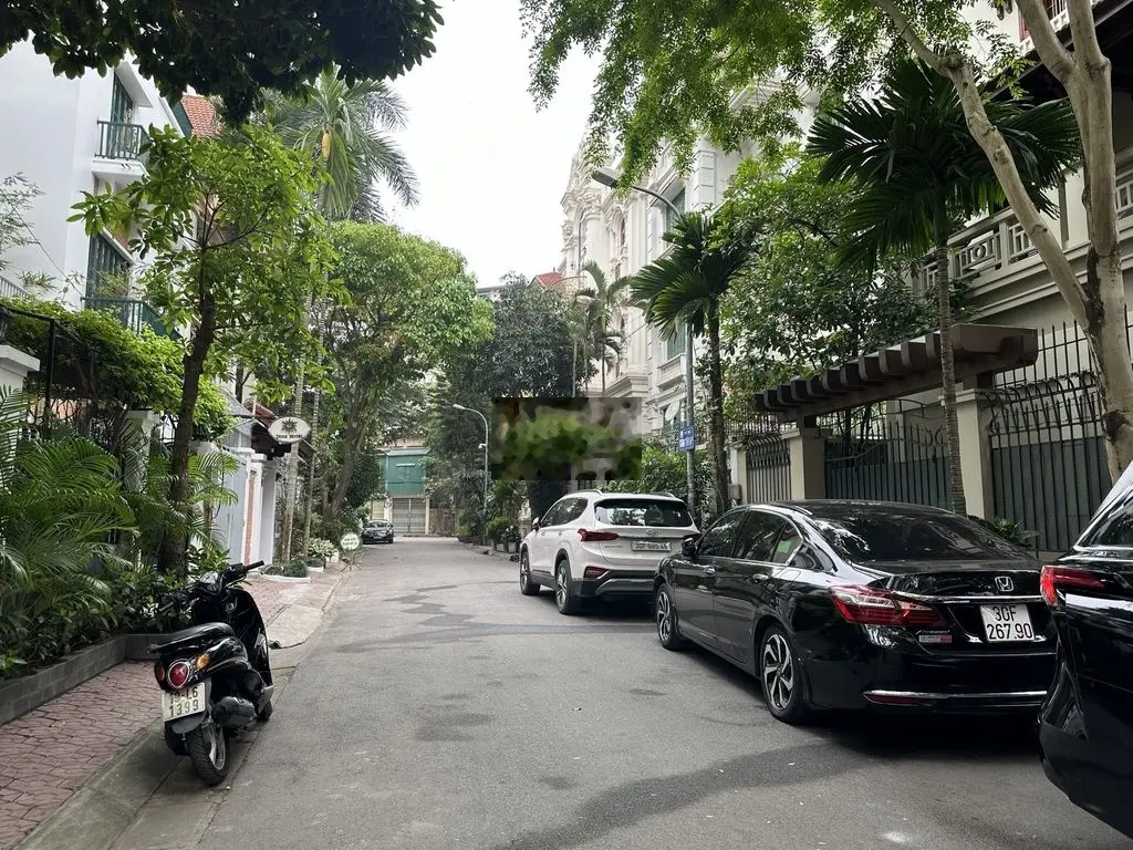 Bán gấp nhà phố Nguyễn Công Hoan 70m2-Vị trí đẹp-Đài THVN-Ôtô-11.5Tỷ