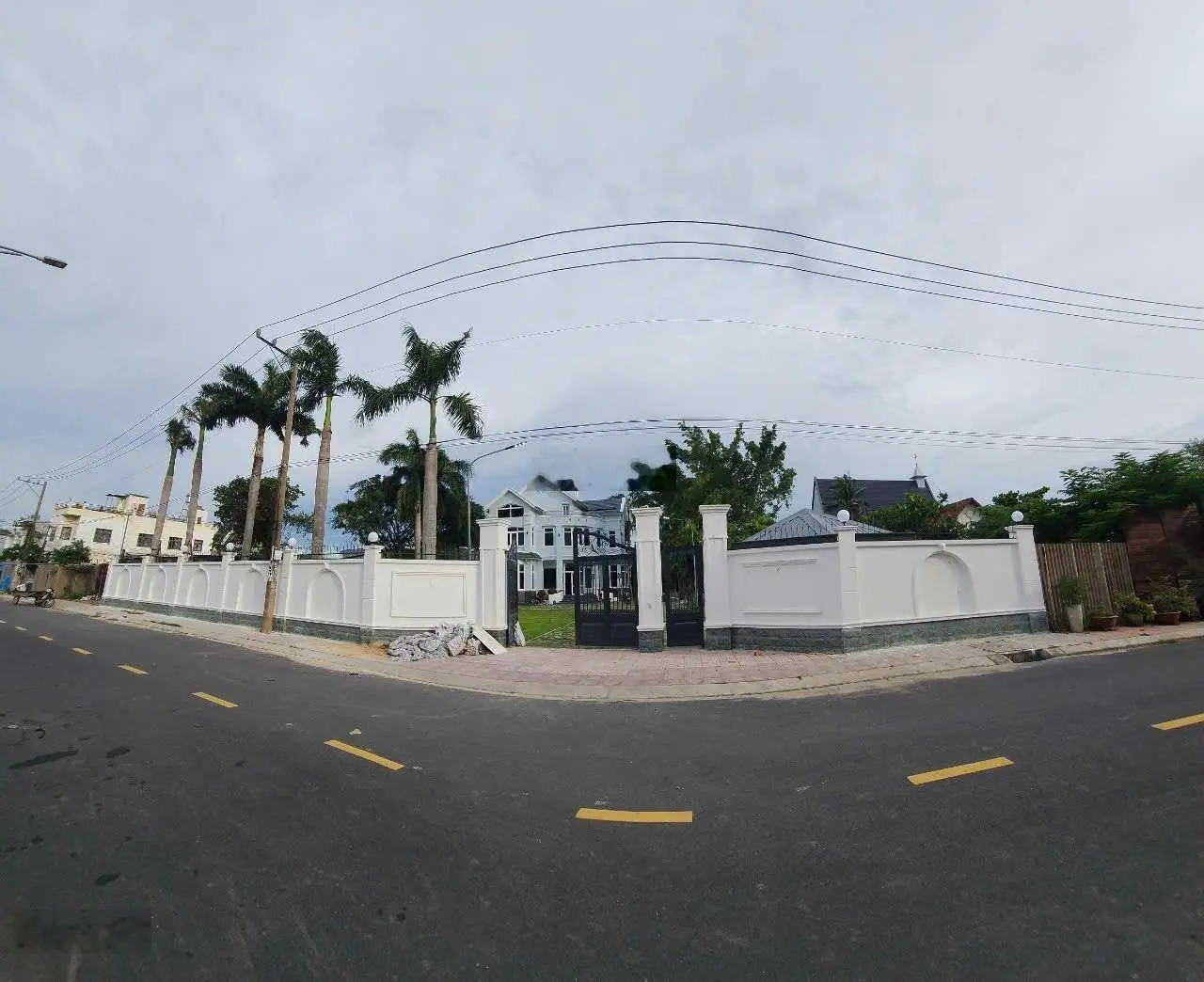 Biệt thự vườn giáp sông Sài Gòn gần chợ Lái Thiêu P. Lái Thiêu, TP. Thuận An