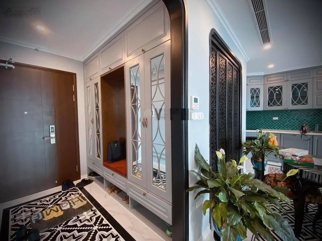 (Cực hiếm) bán gấp căn hộ Hei Tower 4PN 128m2, tầng trung, ban công ĐN, thiện trí giao dịch
