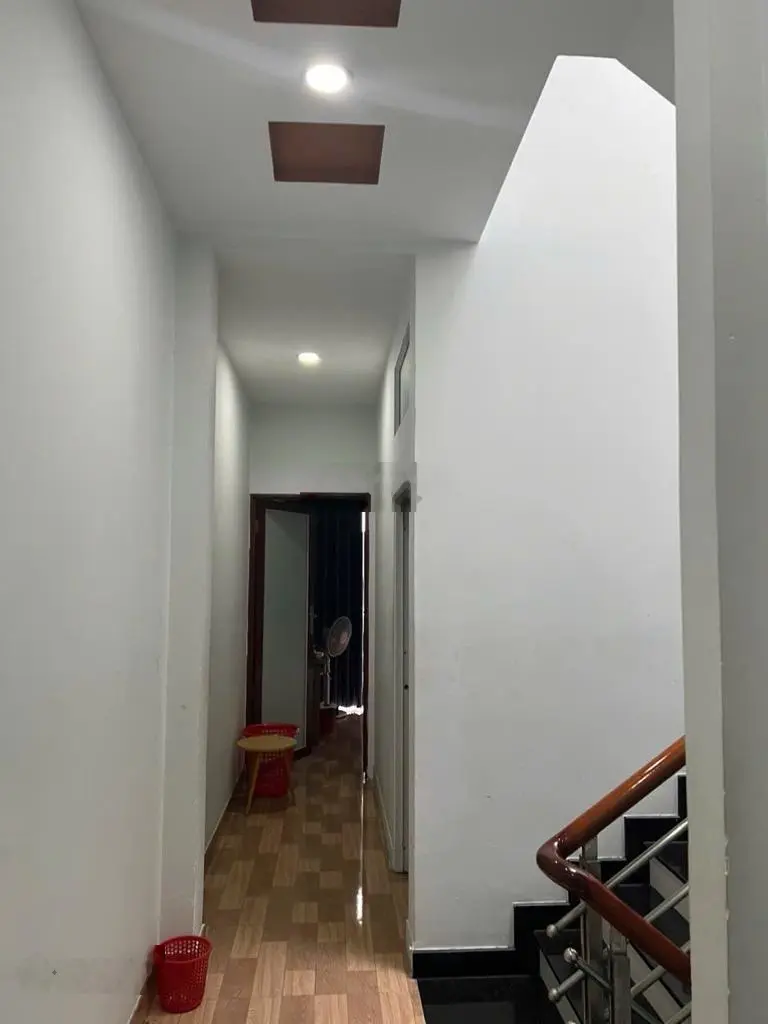 BÁN NHÀ HXH TÊN LỬA,4x15m 3 TẦNG CHỈ 5.2 TỶ