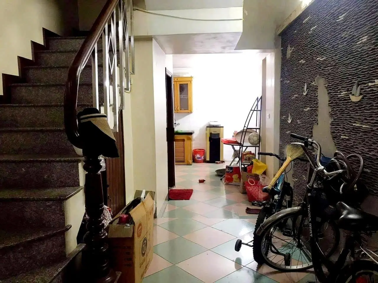 Bán nhà mặt phố Chính Kinh 43.2m2, 4 tầng, kinh doanh mọi loại hình 12.2 tỷ. LH 0981 863 ***