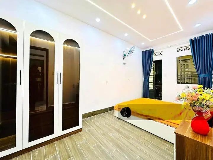 Nhà ngộp Đ.Bình Gĩa,P.13,Q.Tân Bình,Tp.Hồ Chí Minh.Gía chỉ 3tỷ hơn.Liền kề sân bay Tân Sơn Nhất