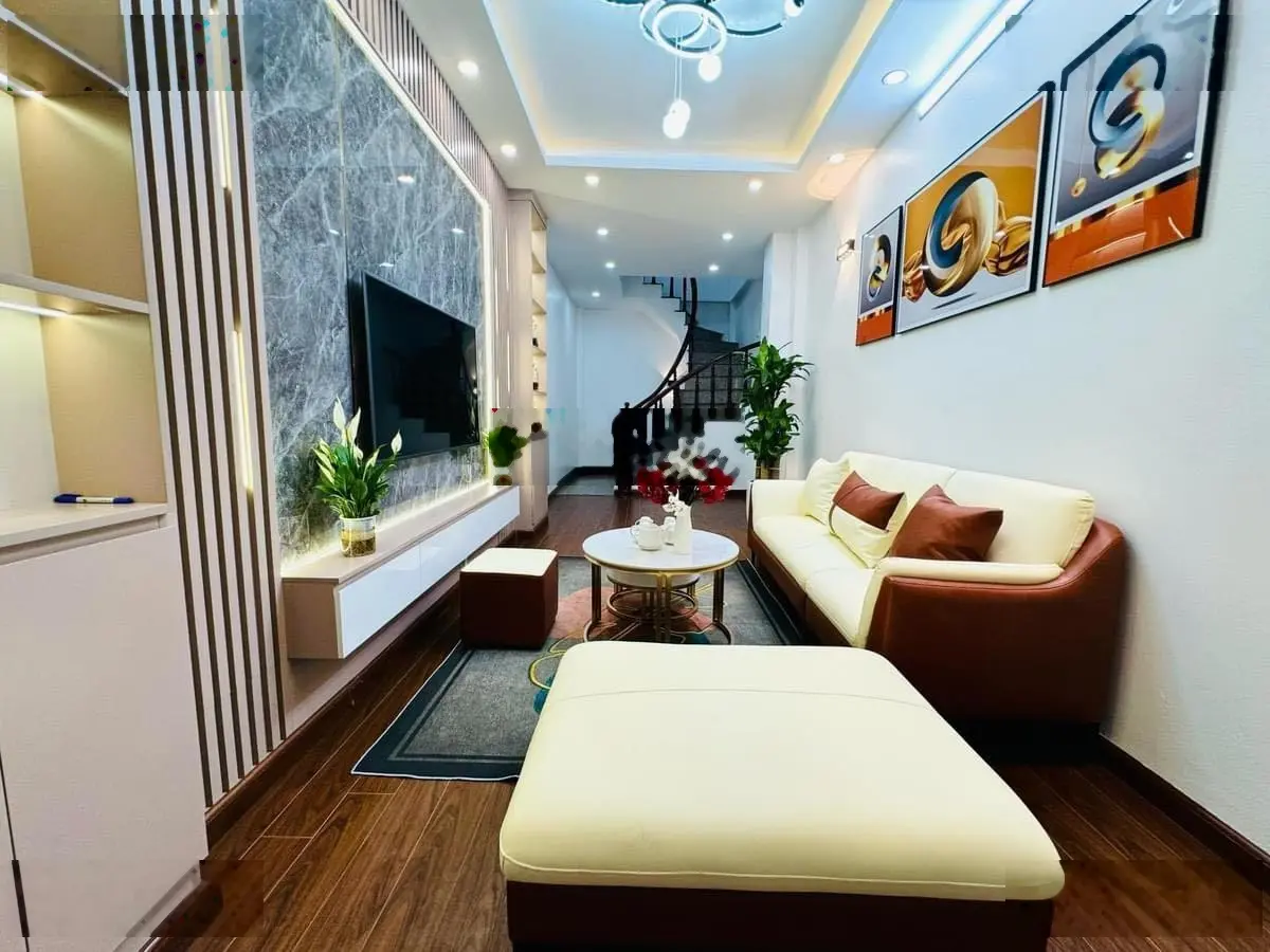Nhà mặt phố Hàng Giấy diện tích 98 m2 nhà 5 tầng mặt tiền 3,5m giá 49 tỷ
