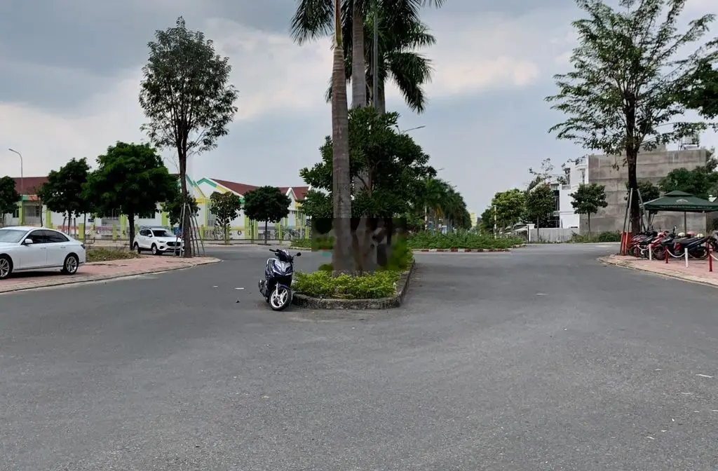 Đất đầu tư - Kẹt tiền bán gấp 120m2 Đường D1, P. Tân Định, Bến Cát,