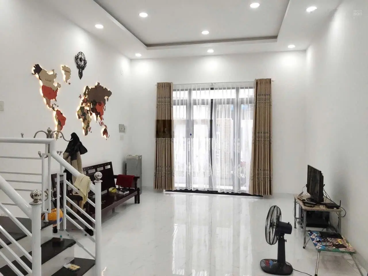 Chính chủ nhờ bán nhà hẻm Dương Hiến Quyền cạnh chợ Ba Làng - Phường Vĩnh Hoà, 90,8m2. Giá 5.7 tỷ