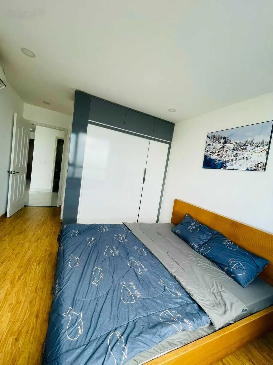 Chính Chủ bán căn hộ Gold View 2PN;2WC; View trọn Sông như hình; Full NT đẹp;Giá 4.9 tỷ; 0972 443 ***