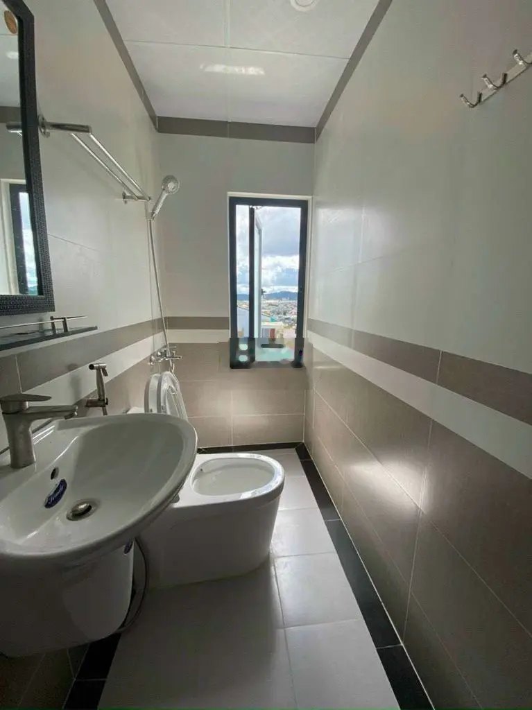 Bán nhà Nguyễn Siêu p7 Đà Lạt 96m2 ngang 5.6m - 7.5 tỷ có sân đậu ô tô