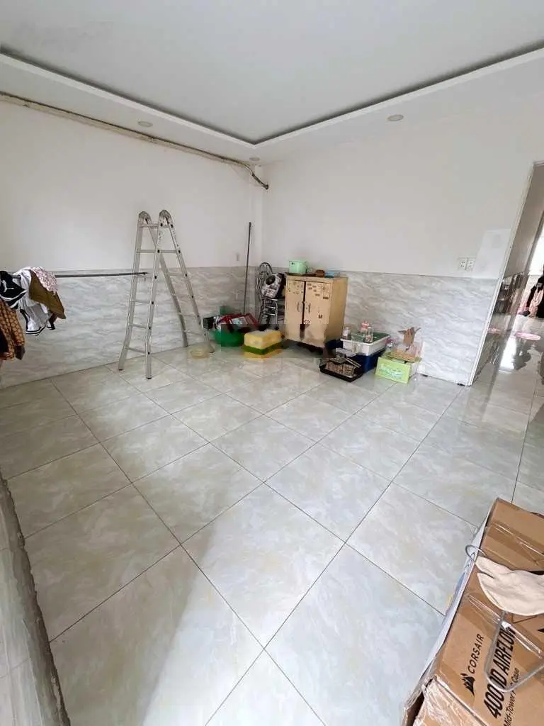 Nhà 3 tầng - hẻm xe hơi Tân Thới Nhất 05, ngang khủng hơn 5m (74m2), 3PN, 3WC nhỉnh 5 tỷ